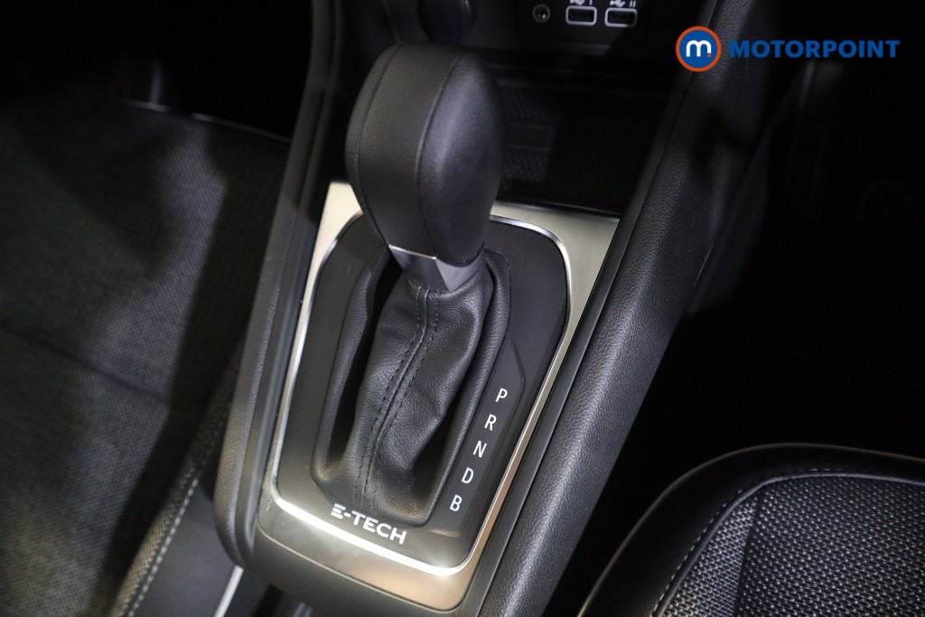 Used Renault Captur 2023 for sale - 76394695: Photo 18