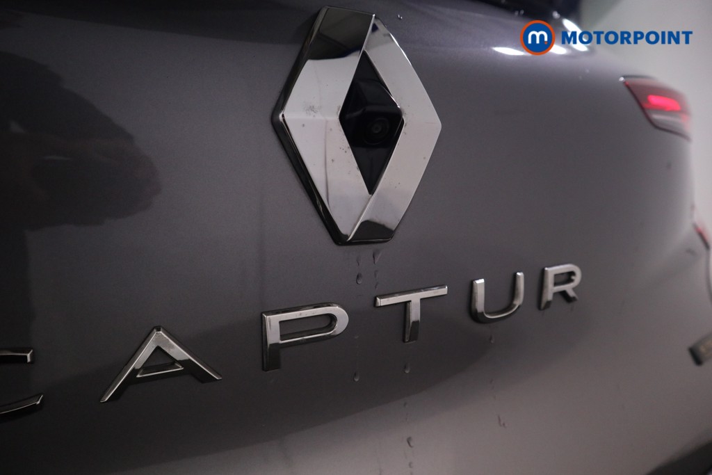 Used Renault Captur 2023 for sale - 76394695: Photo 32