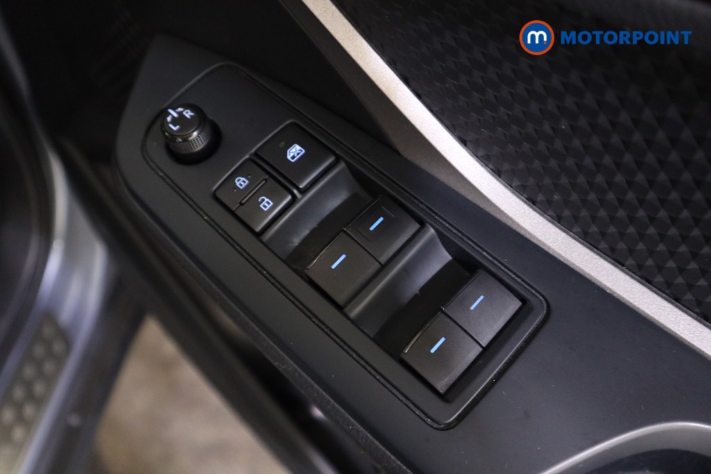 Used Toyota C-HR 2022 for sale - 76311850: Photo 19