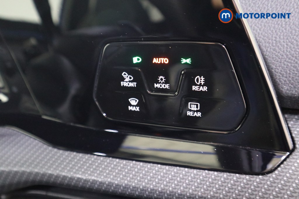 Used Volkswagen Golf 2024 for sale - 77023616: Photo 19