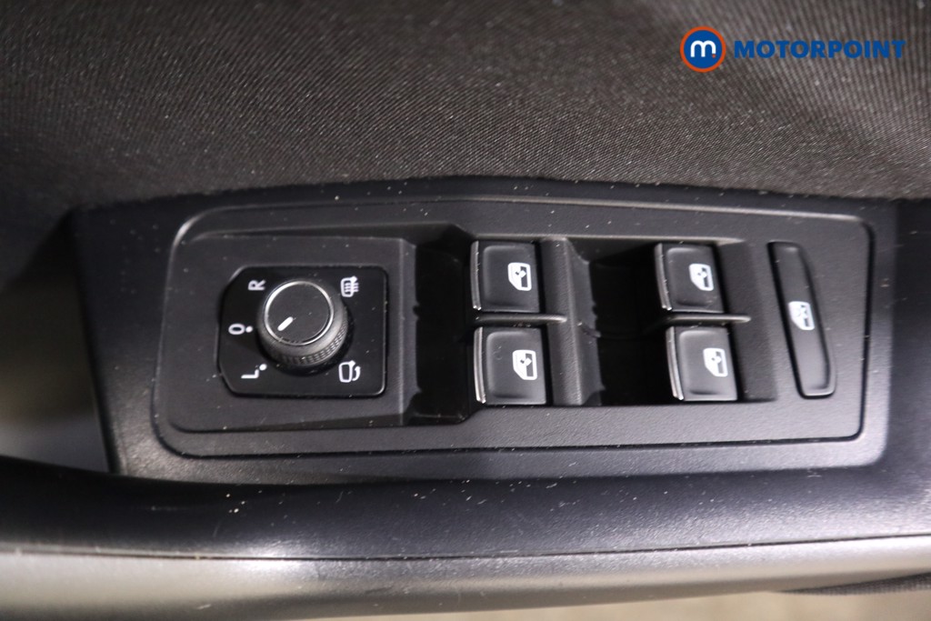 Used Volkswagen T-Roc 2022 for sale - 76782718: Photo 16