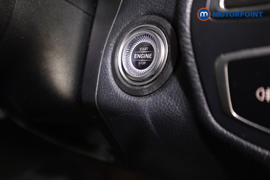 Used Mercedes-Benz C Class 2019 for sale - 77582313: Photo 19