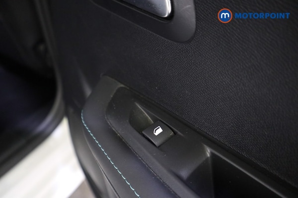 Used Peugeot 208 2021 for sale - 76312857: Photo 24