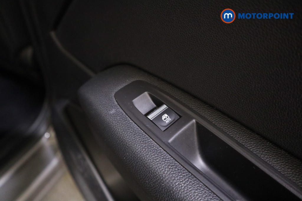 Used Renault Captur 2022 for sale - 76933723: Photo 25