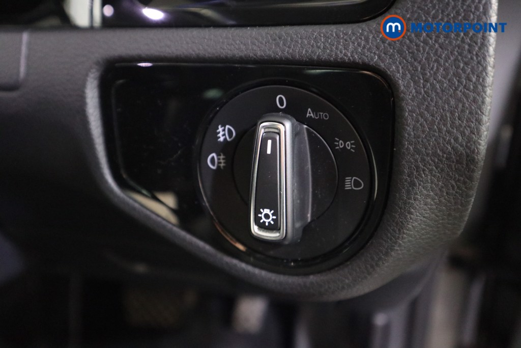 Used Volkswagen Golf 2018 for sale - 77148886: Photo 18