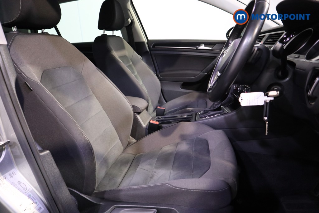 Used Volkswagen Golf 2018 for sale - 77148886: Photo 21