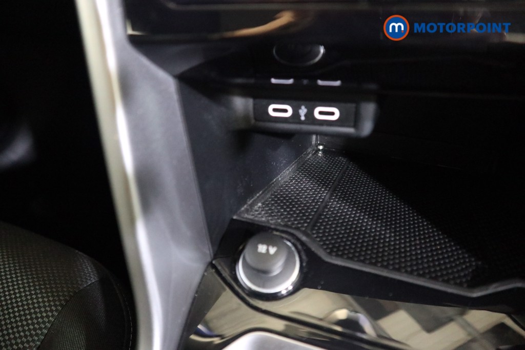 Used Volkswagen T-Roc 2022 for sale - 76969315: Photo 16