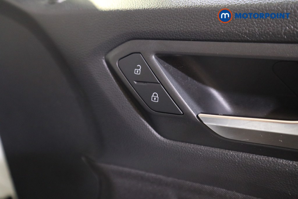 Used Volkswagen T-Roc 2022 for sale - 76969315: Photo 20