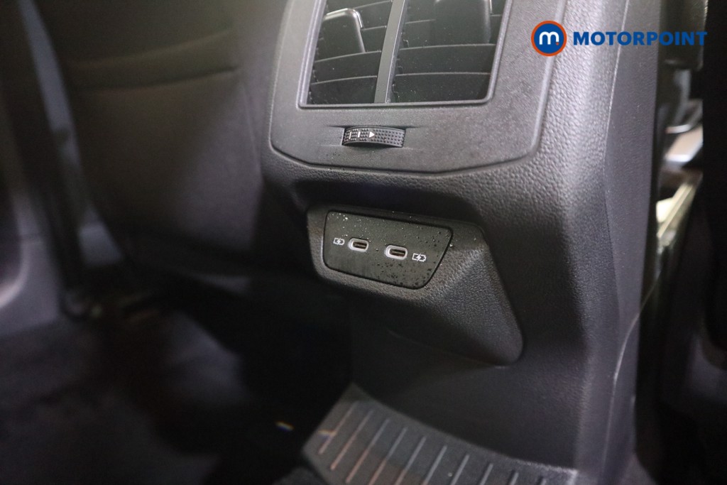 Used Volkswagen T-Roc 2022 for sale - 76969315: Photo 25