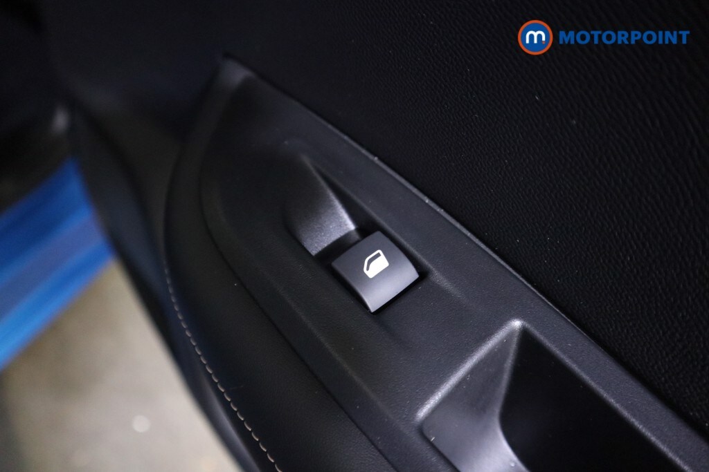 Used Peugeot 2008 2024 for sale - 77502107: Photo 25