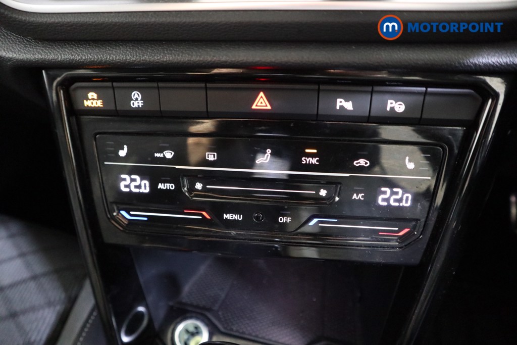 Used Volkswagen T-Roc 2022 for sale - 76934060: Photo 16