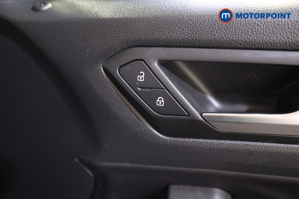 Used Volkswagen T-Roc 2022 for sale - 76934060: Photo 19