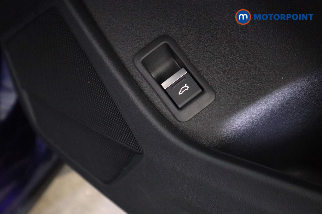 Used Audi Q4 e-tron 2025 for sale - 77435768: Photo 25