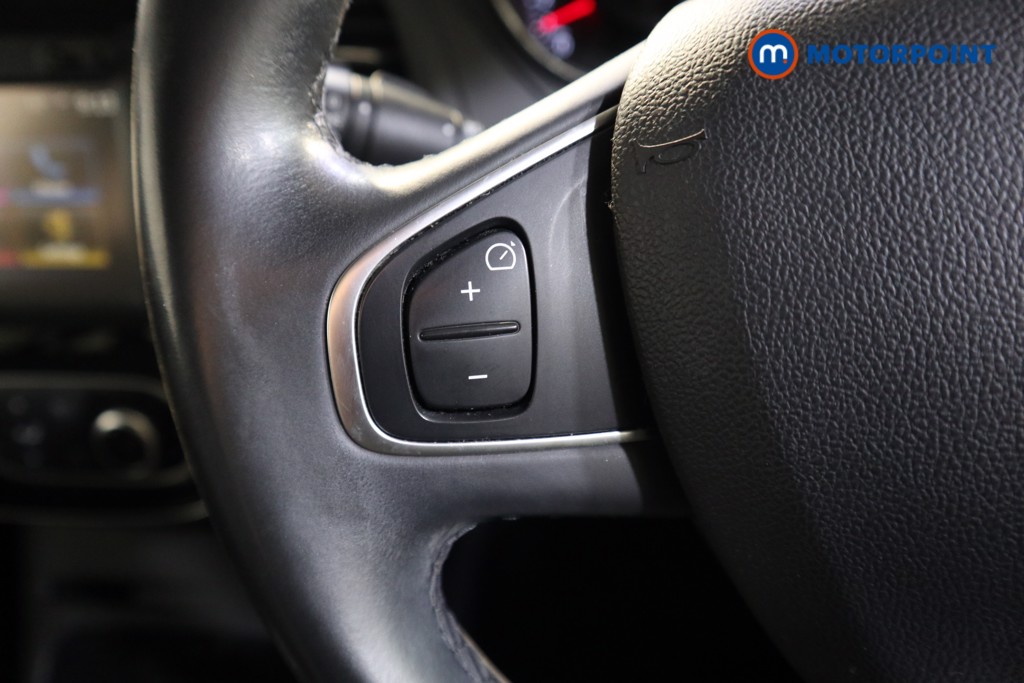 Used Renault Captur 2017 for sale - 76762756: Photo 11