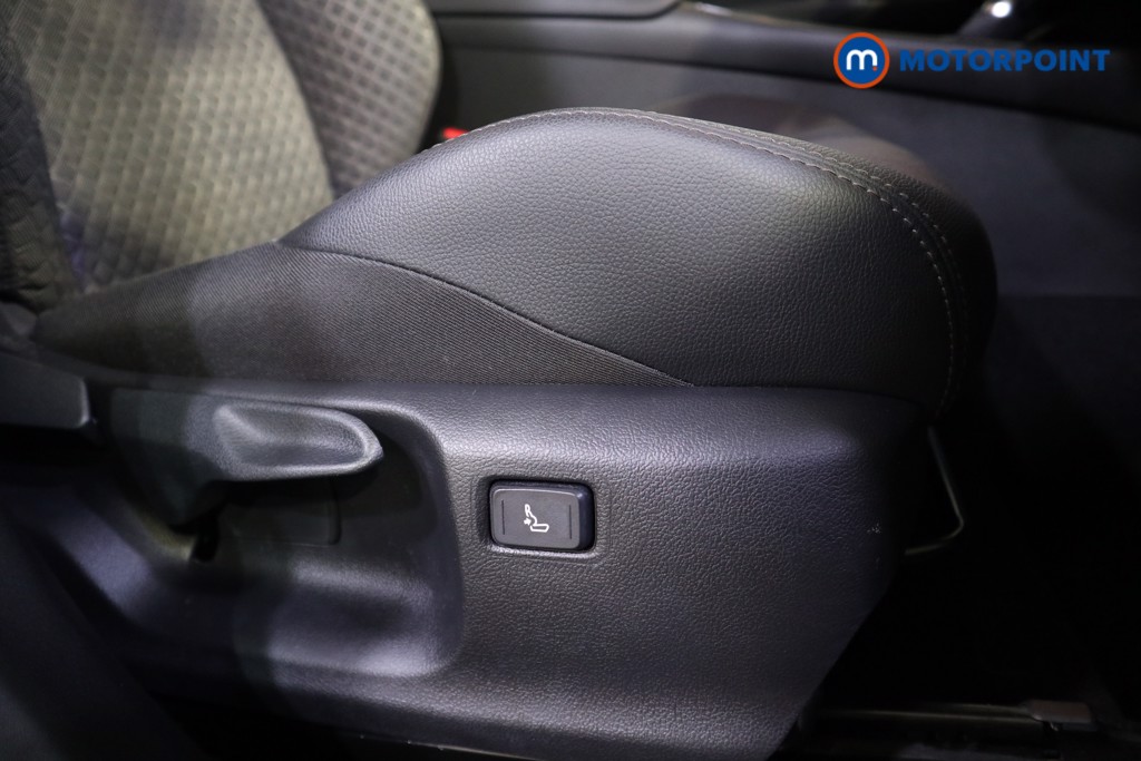 Used Toyota C-HR 2022 for sale - 77966201: Photo 22