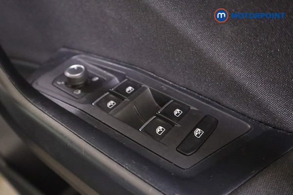 Used Volkswagen T-Roc 2021 for sale - 76105073: Photo 19
