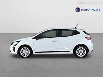 Used Renault Clio 2024 for sale - 79640930: Photo