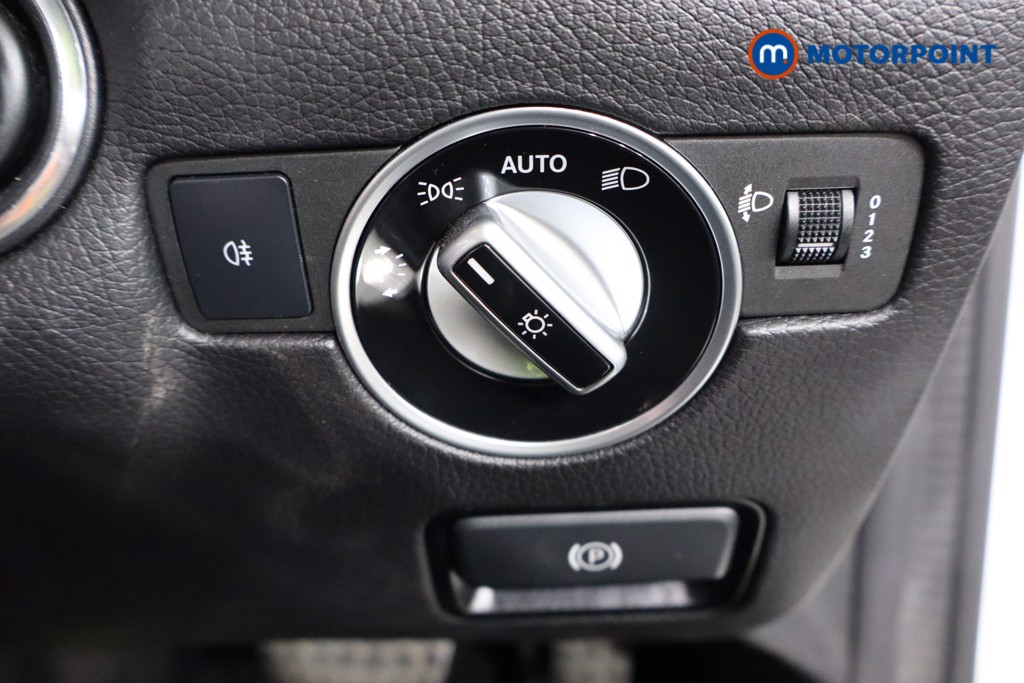 Used Mercedes-Benz SLC 2017 for sale - 77312873: Photo 23