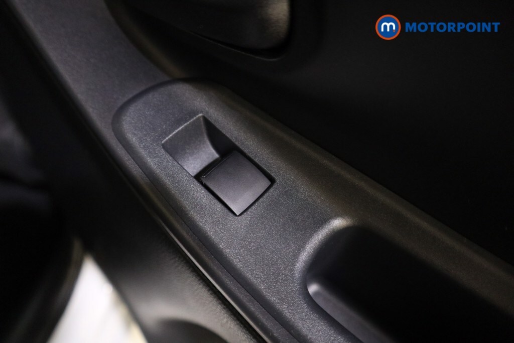 Used Toyota Yaris 2023 for sale - 77432005: Photo 28