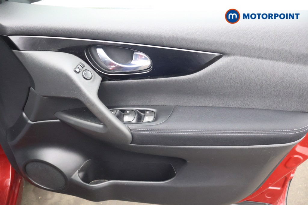 Used Nissan Qashqai 2017 for sale - 77312863: Photo 21