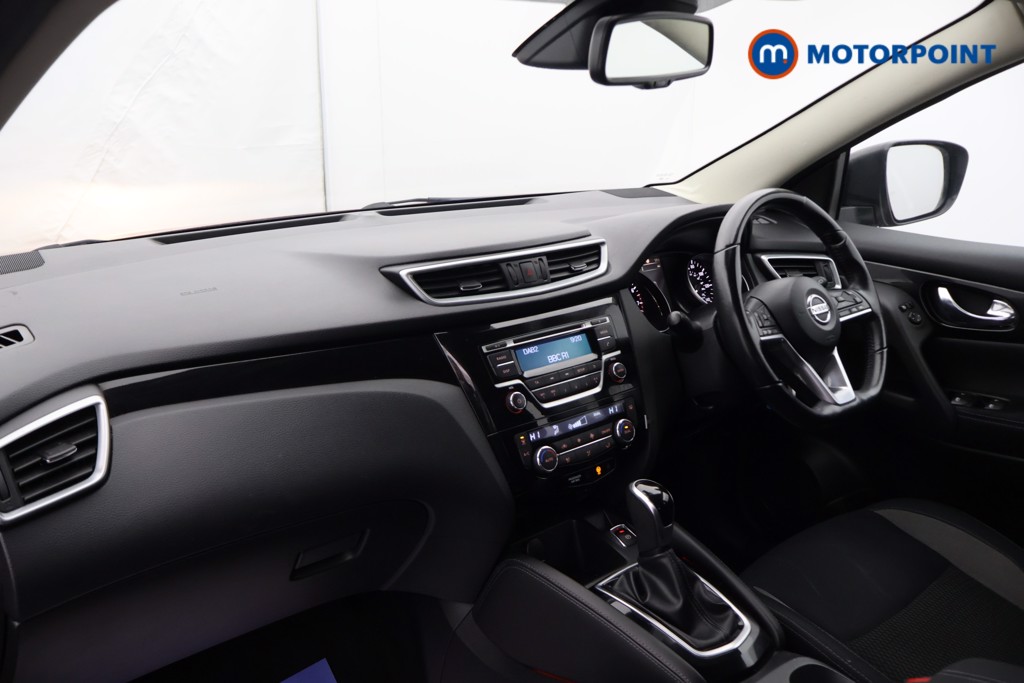 Used Nissan Qashqai 2017 for sale - 77312863: Photo 27