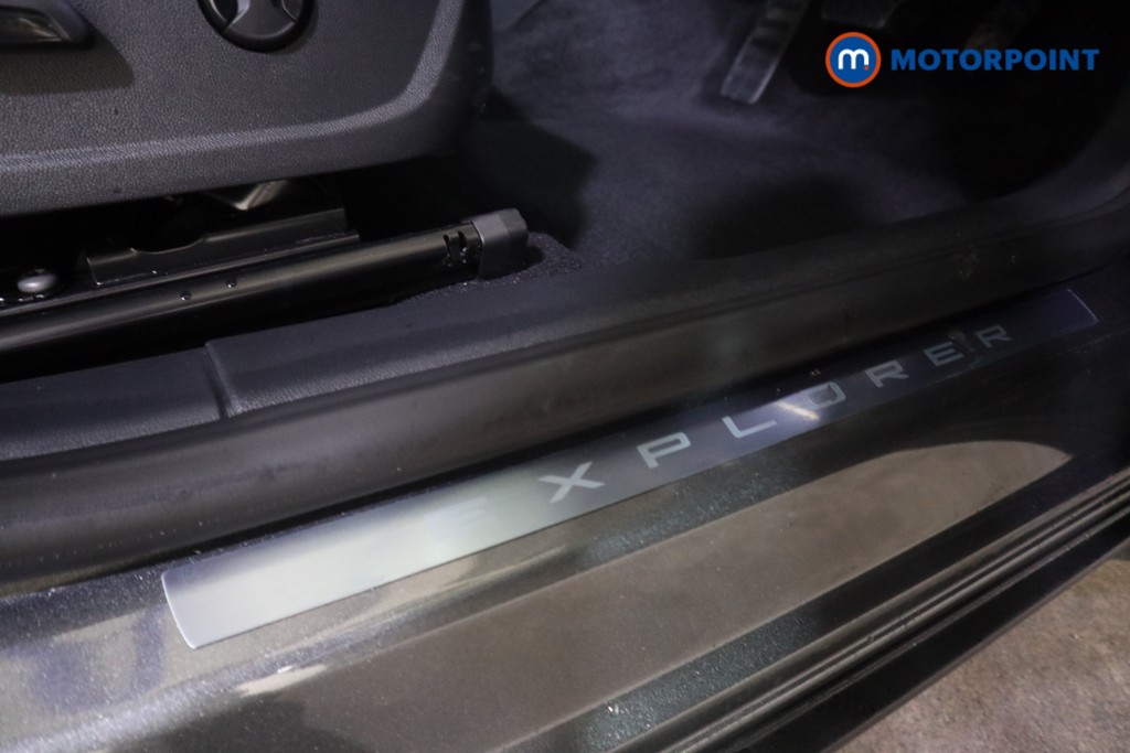 Used Ford Explorer 2025 for sale - 76364159: Photo 21