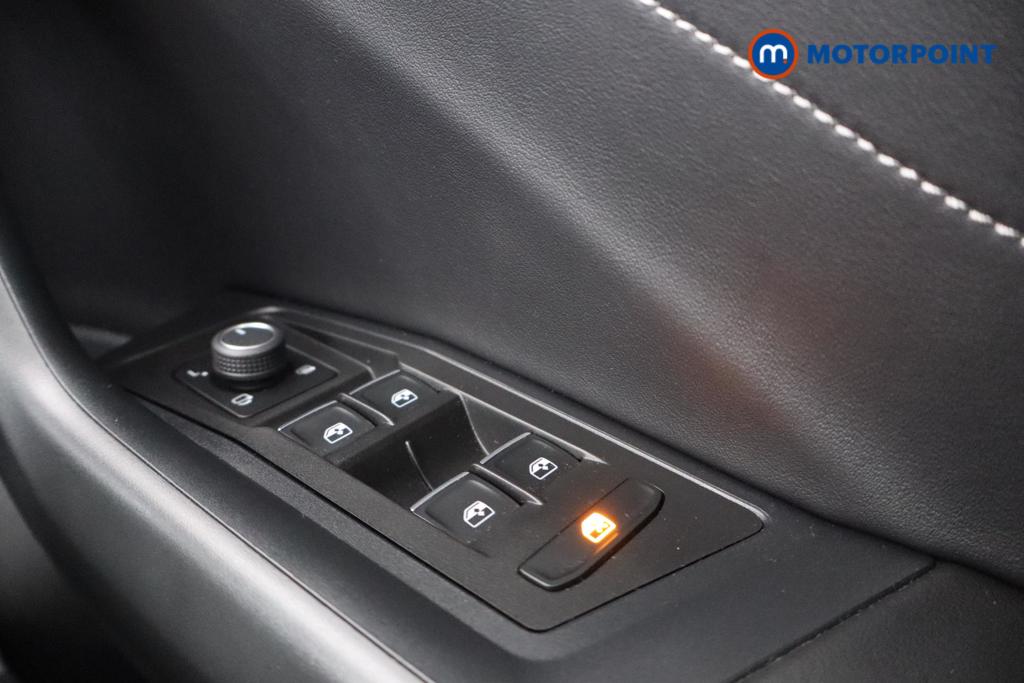 Used Volkswagen T-Roc 2024 for sale - 76862606: Photo 21