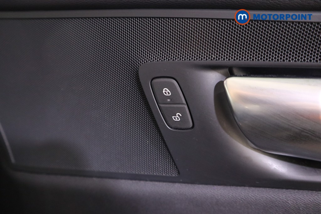 Used Volvo XC60 2023 for sale - 77848919: Photo 21