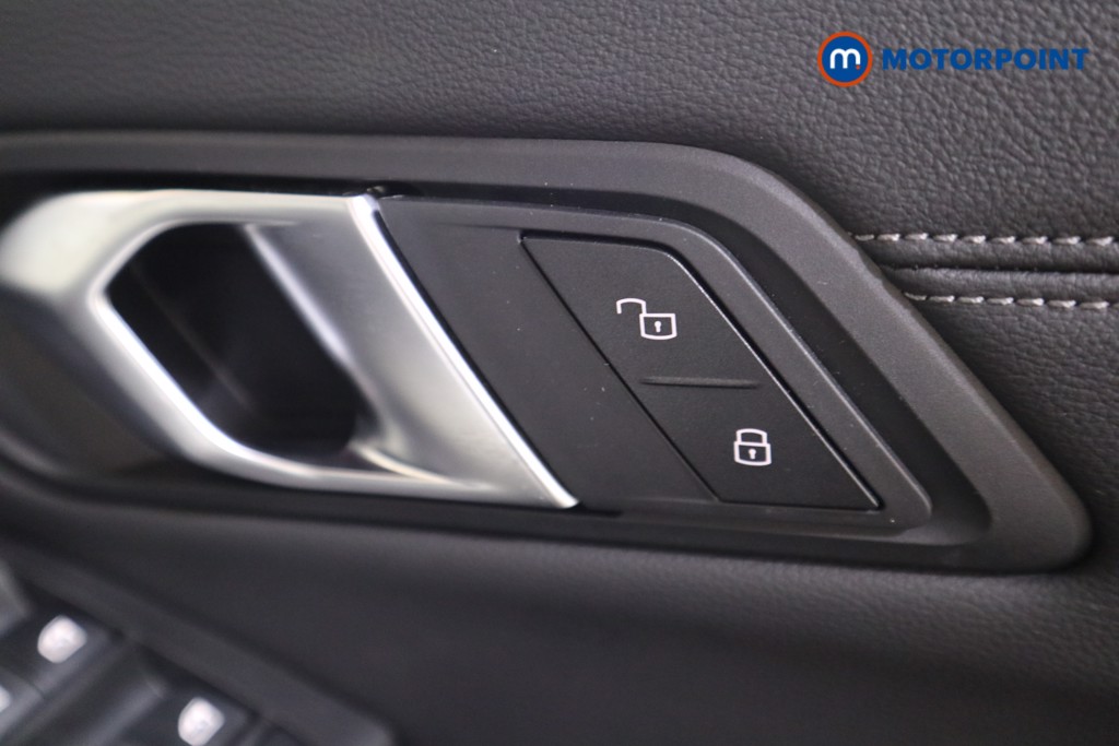 Used BMW 3 Series 2024 for sale - 76105019: Photo 20