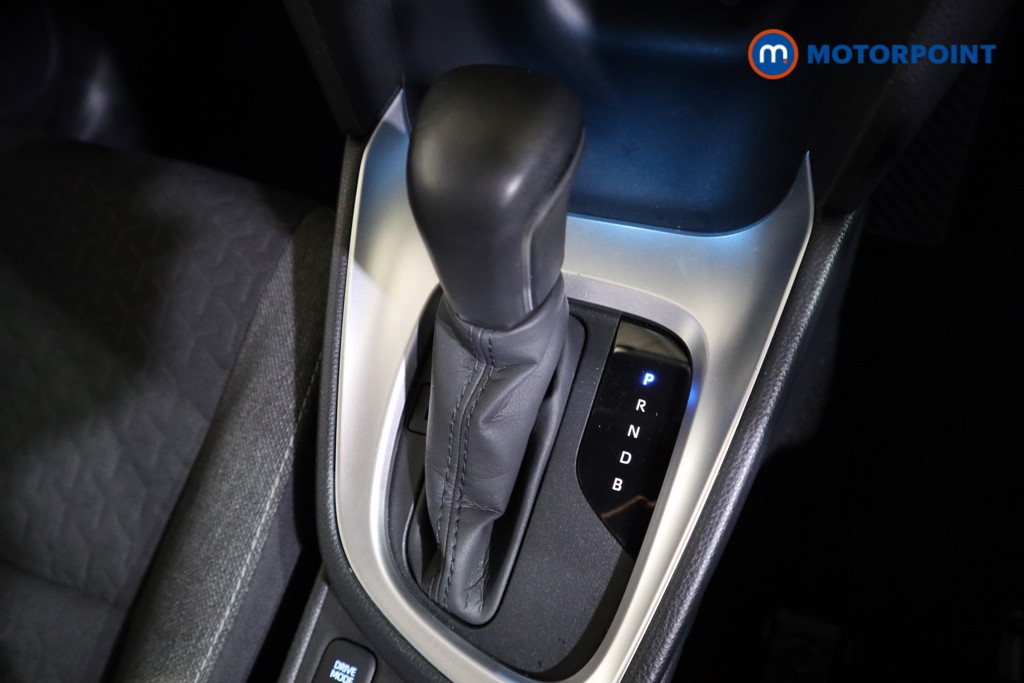 Used Toyota Yaris Cross 2022 for sale - 77106700: Photo 17