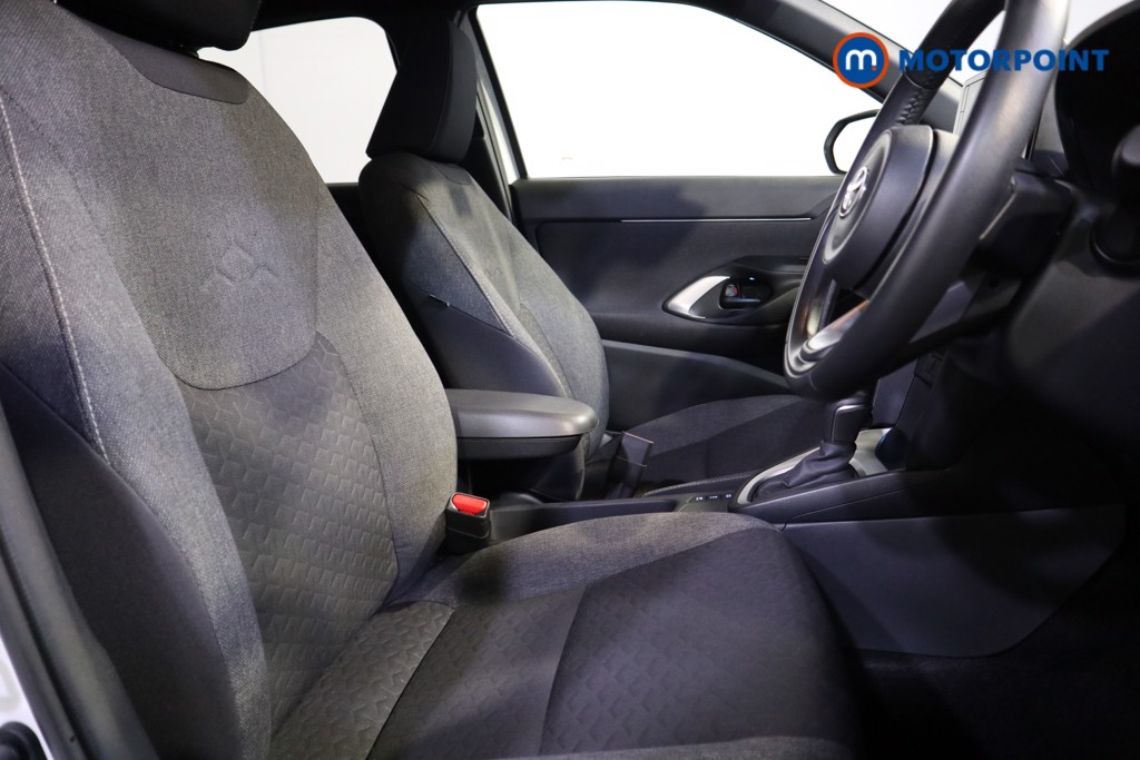 Used Toyota Yaris Cross 2022 for sale - 77106700: Photo 22