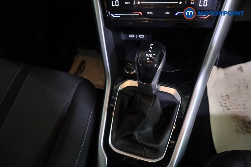 Used Volkswagen T-Roc 2023 for sale - 78095325: Photo 17