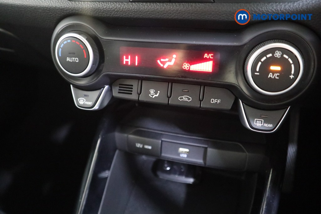 Used Kia Stonic 2022 for sale - 76412953: Photo 16