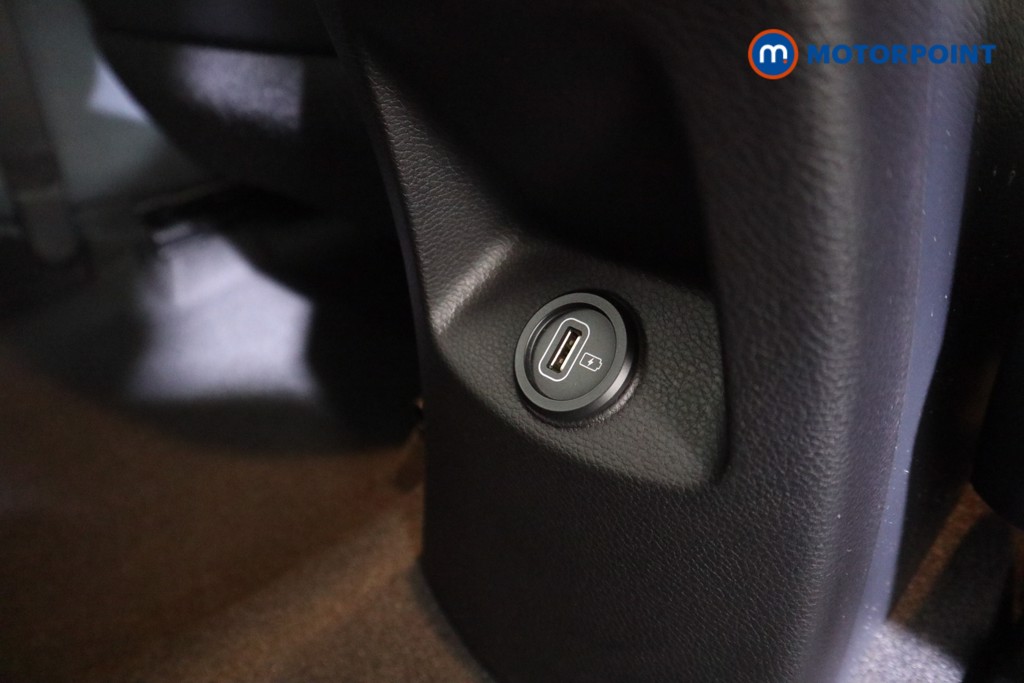 Used Kia Stonic 2022 for sale - 76412953: Photo 24