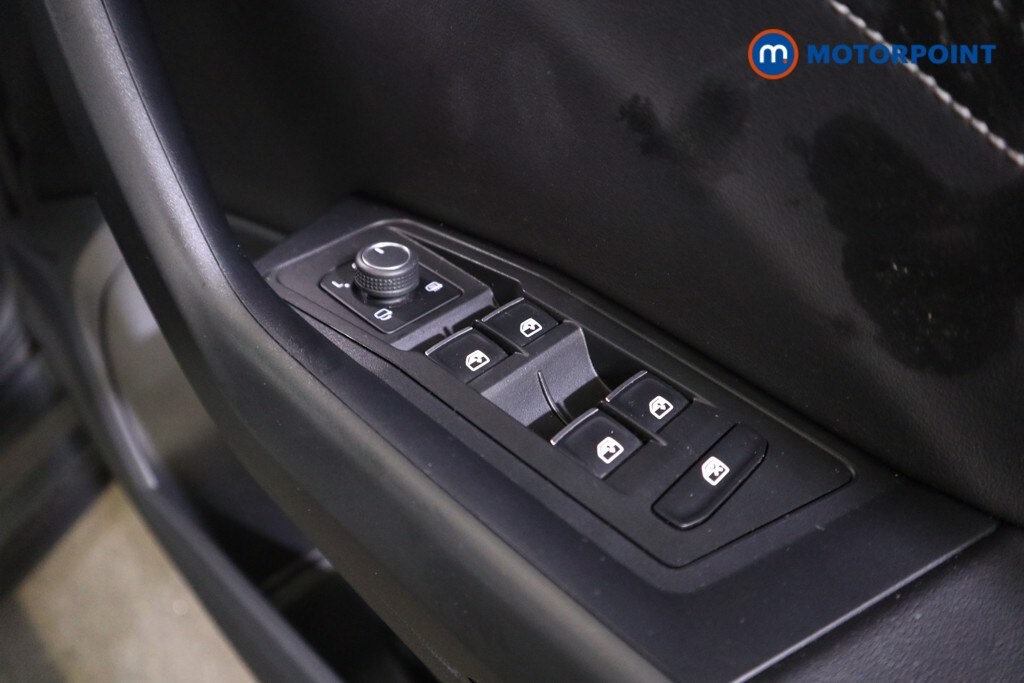 Used Volkswagen T-Roc 2023 for sale - 76946298: Photo 20