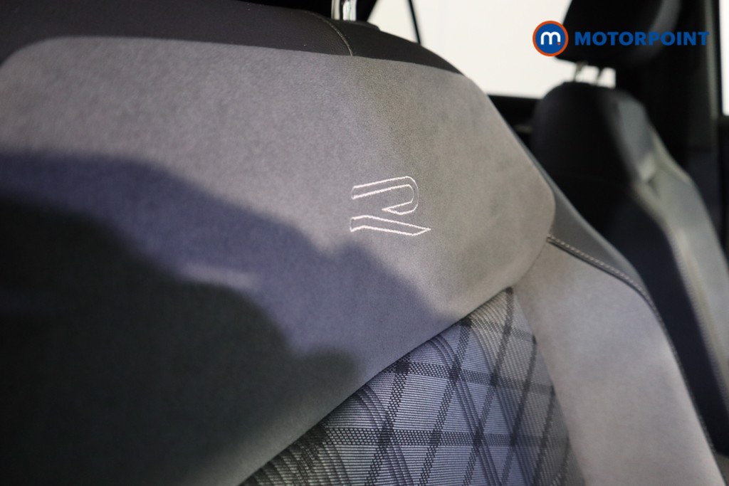 Used Volkswagen T-Roc 2023 for sale - 76946298: Photo 23