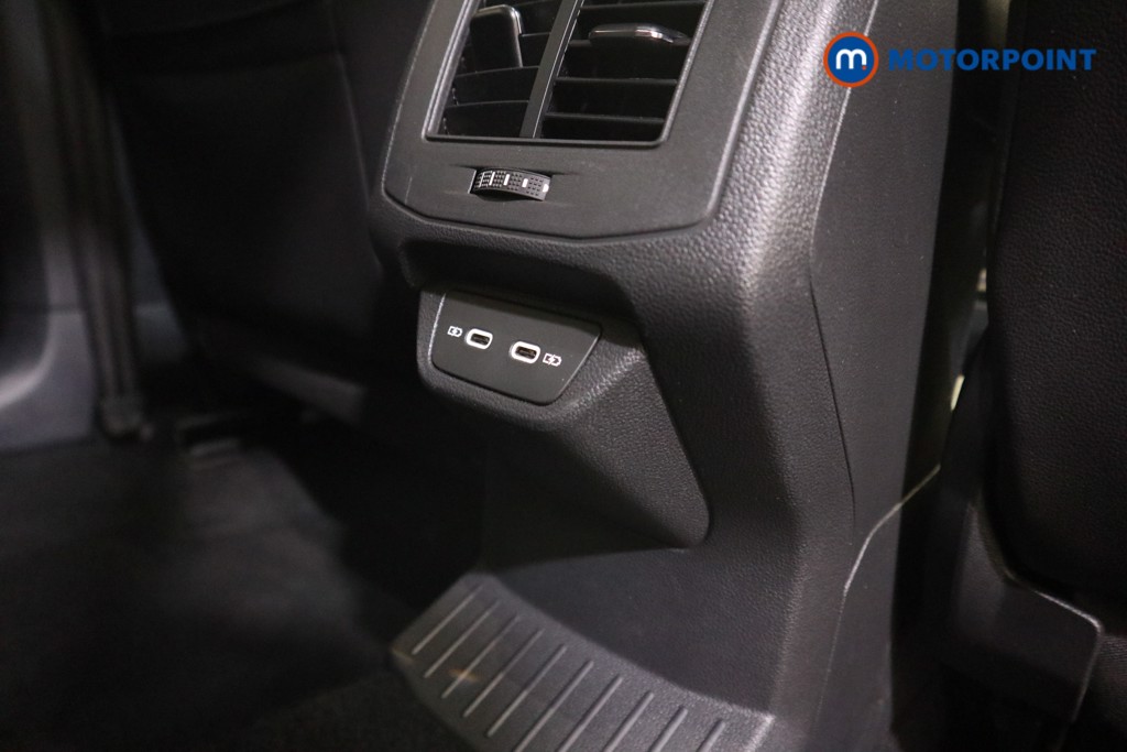 Used Volkswagen T-Roc 2023 for sale - 76946298: Photo 26