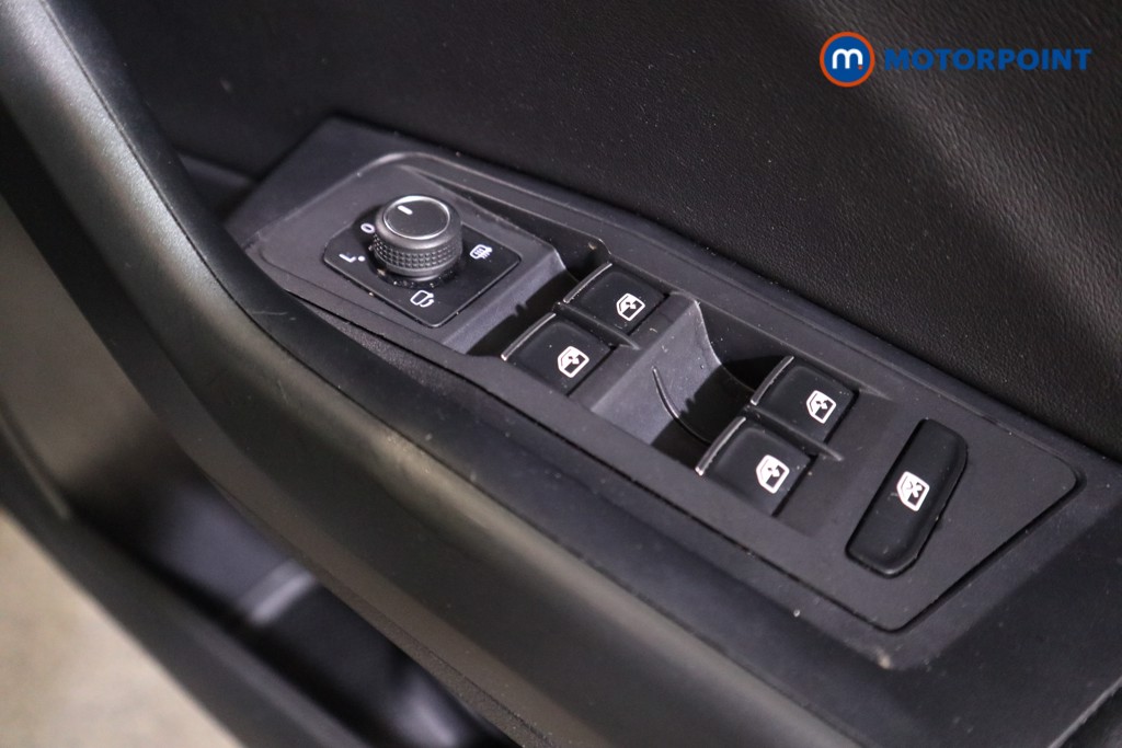 Used Volkswagen T-Roc 2023 for sale - 76967978: Photo 22