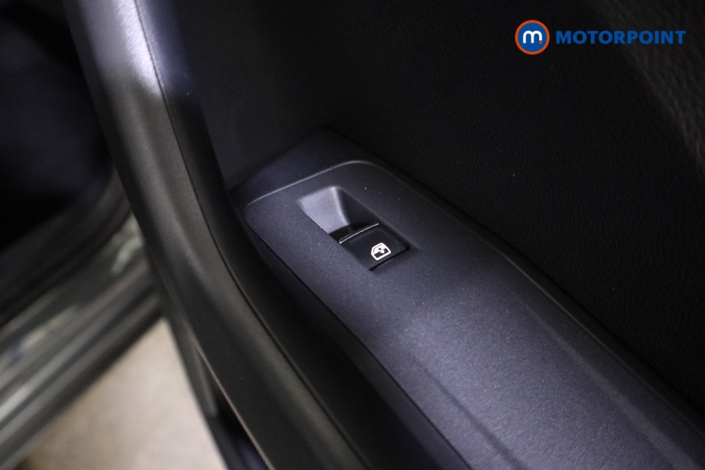 Used Volkswagen T-Roc 2023 for sale - 76967978: Photo 29