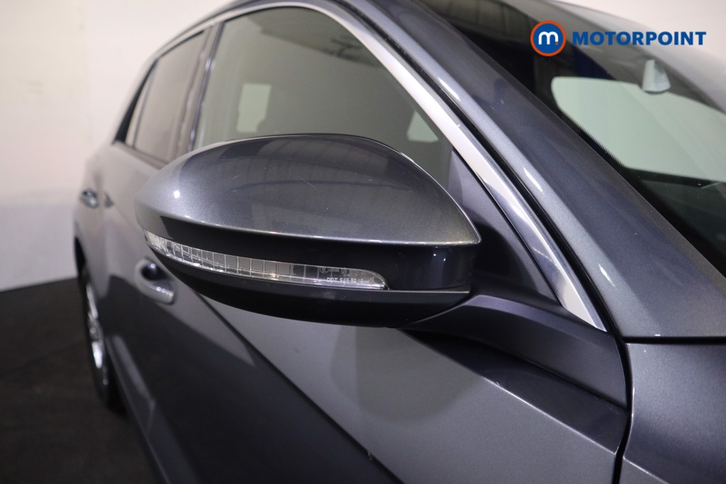 Used Volkswagen T-Roc 2023 for sale - 76967978: Photo 41