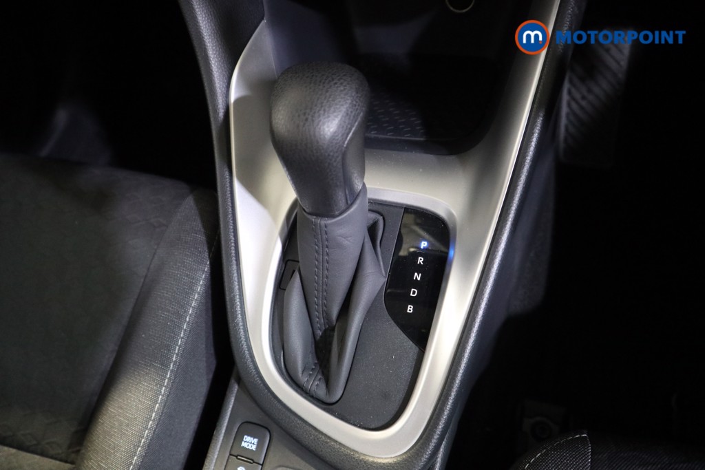 Used Toyota Yaris 2022 for sale - 77248949: Photo 17