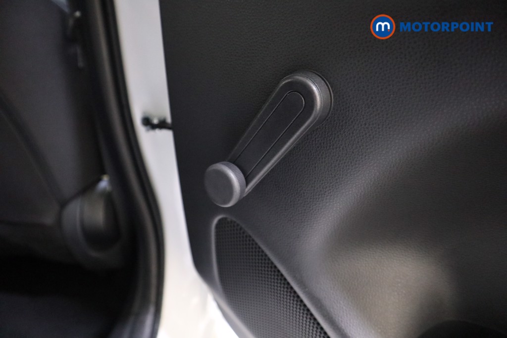 Used Toyota Yaris 2022 for sale - 77248949: Photo 24