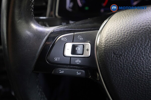 Used Volkswagen T-Roc 2019 for sale - 76038416: Photo 11