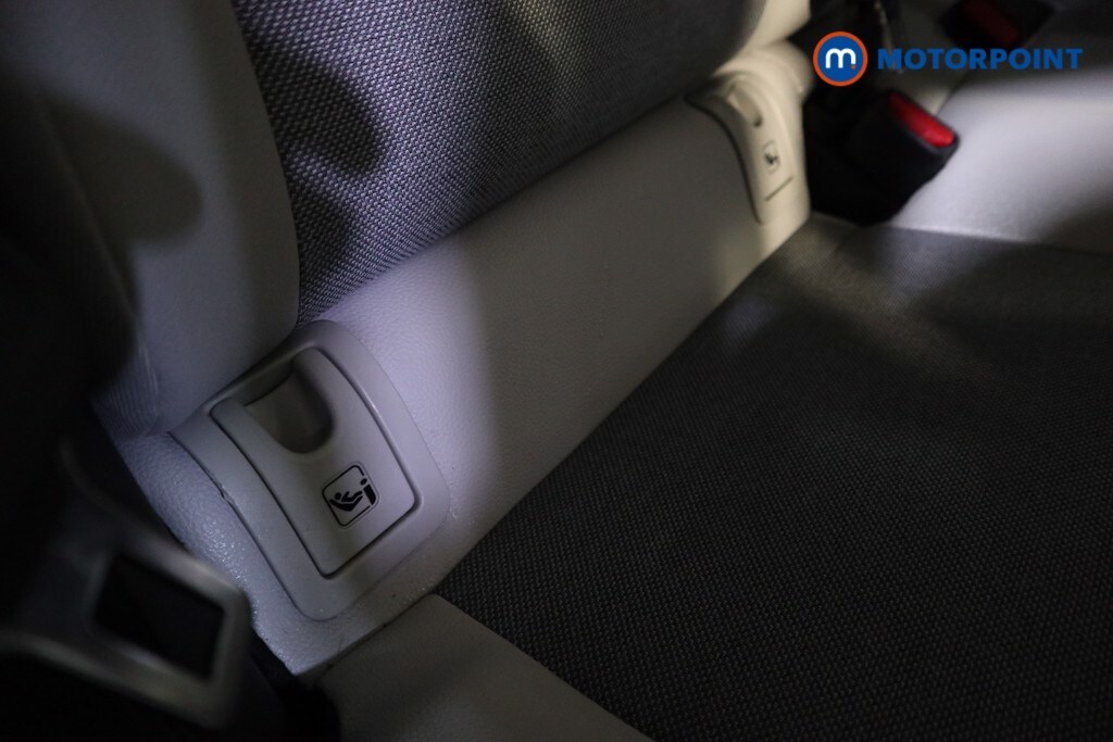 Used Toyota Yaris 2023 for sale - 76322678: Photo 24