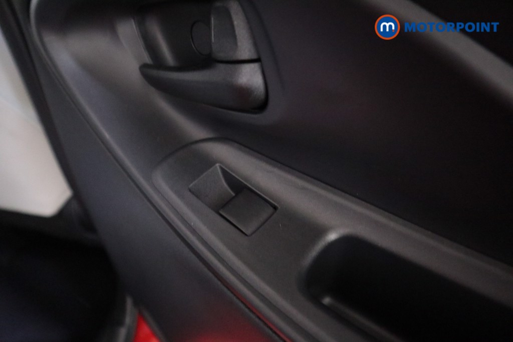 Used Toyota Yaris 2023 for sale - 76322678: Photo 25