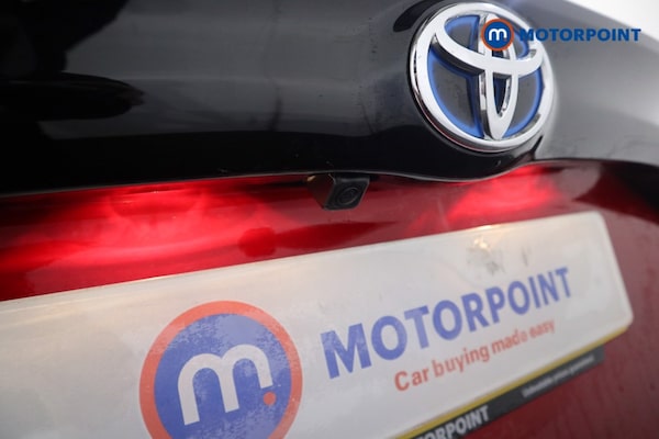 Used Toyota Yaris 2023 for sale - 76322678: Photo 32