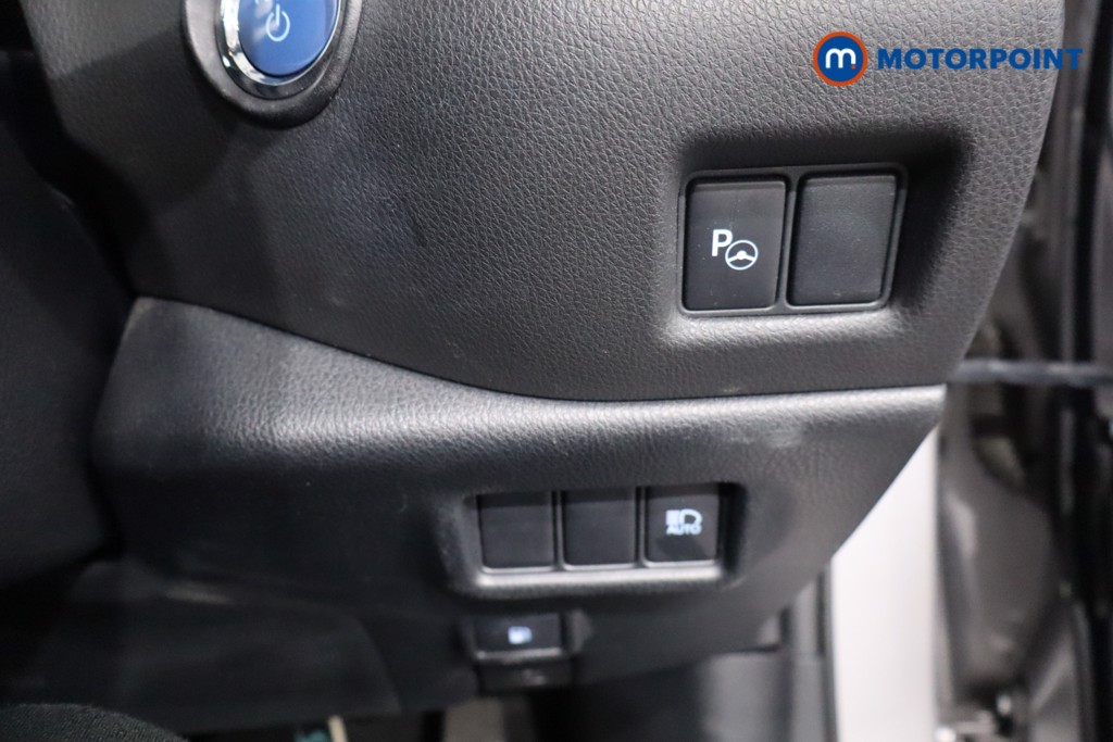 Used Toyota C-HR 2017 for sale - 76616531: Photo 29