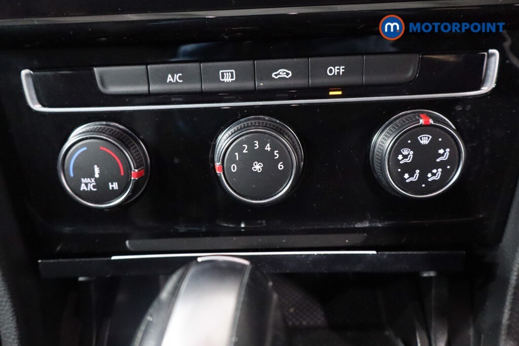 Used Volkswagen Golf 2019 for sale - 77804716: Photo 24