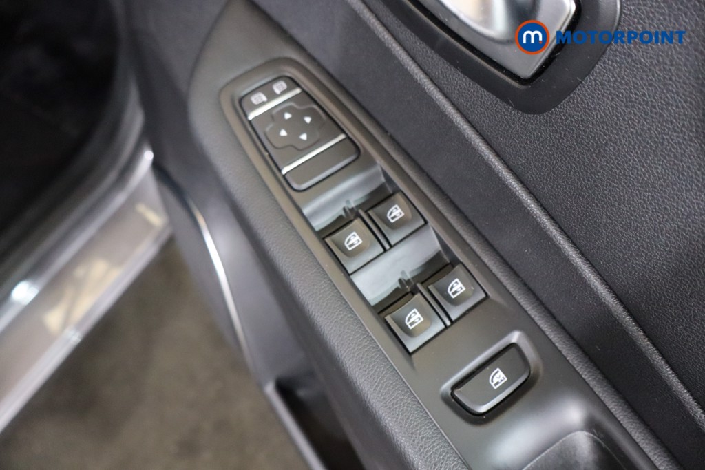 Used Renault Captur 2020 for sale - 76373393: Photo 28