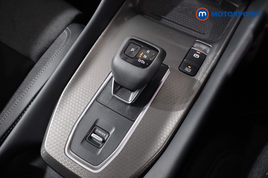 Used Nissan Qashqai for sale - 76554732: Photo 27